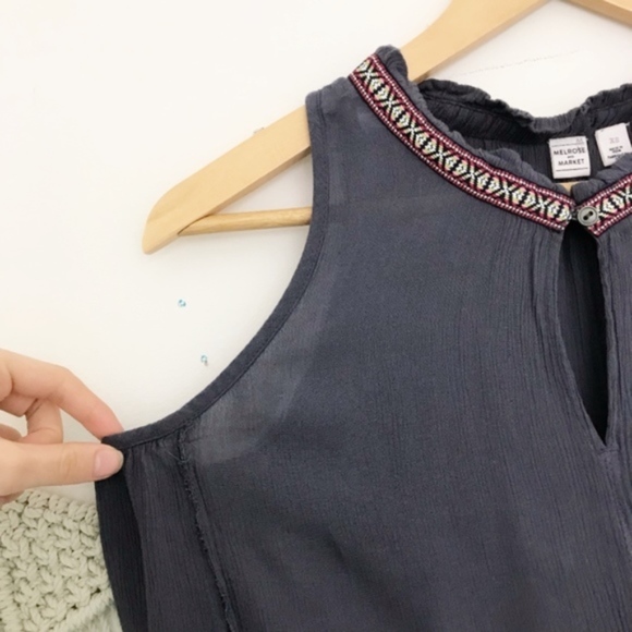 Melrose and Market Embroidered Keyhole Tank C5 - Picture 3 of 8